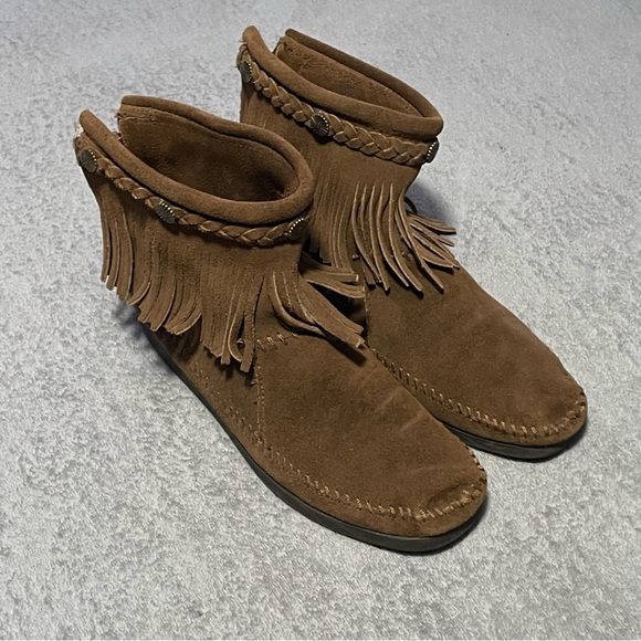 Minnetonka vintage suede fringe ankle booties size 7 brown - Picture 2 of 9